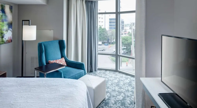 Двухместный номер Corner with Peloton Bike Hilton Garden Inn Nashville Vanderbilt