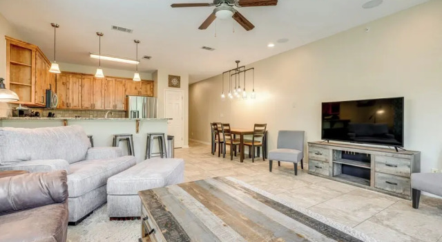 Direct Guadalupe River Access! Hill Country Condo