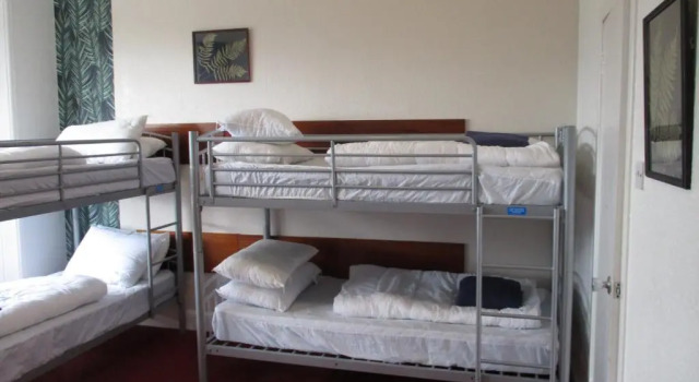 Кровать в общем номере (женский номер) Pitlochry Youth Hostel