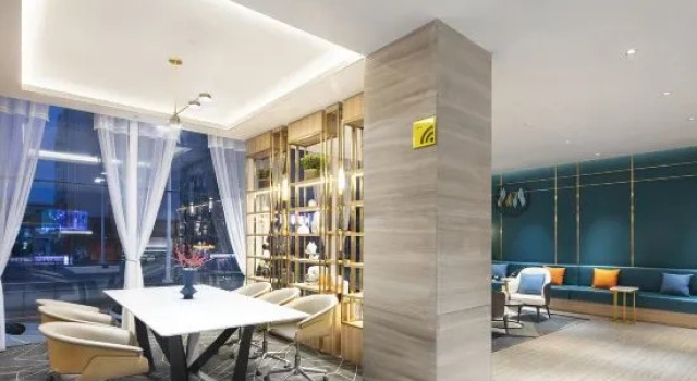 Zhengzhou City Fun Hotel (Exhibition Center), Rezervovat Hotel Čeng-čou Henan