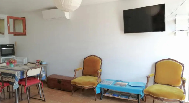 Апартаменты T2 36 m2, RdC de villa, clim, gd jardin clos, animx ok, quartier Mt Faron très calme, wifi, parking