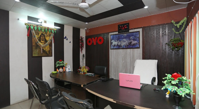OYO 24529 Hotel Oasis, Забронировать Отель Отели Лакхнау 3 звезды, 3*