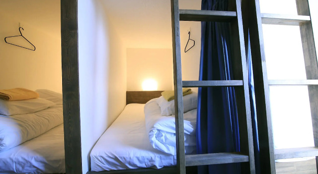 Кровать в общем номере (женский номер) Sogihostel Beehive