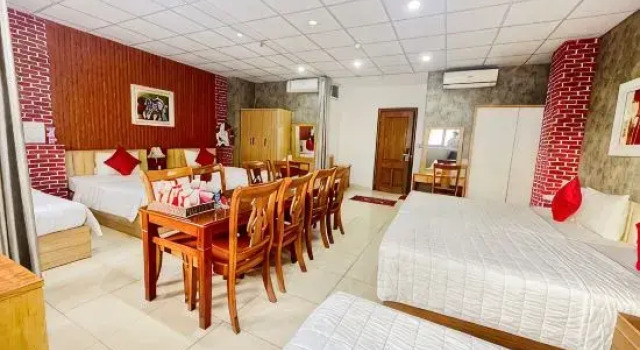 Семейный люкс Moon Hotel Cau Giay