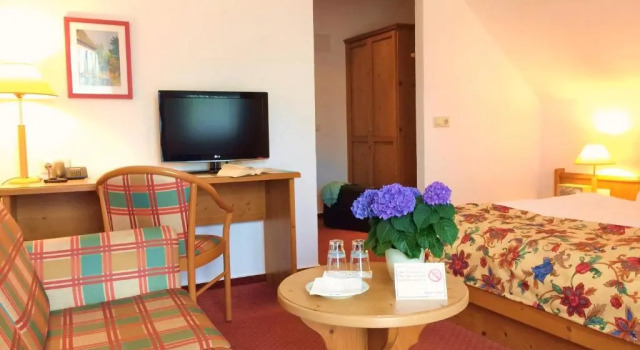 Двухместный номер Classic с балконом Landhaus Müritzgarten Hotel garni