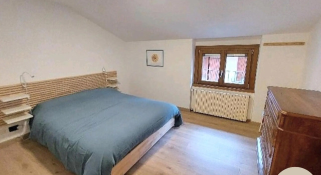 Square Apartment in Ponte di Legno