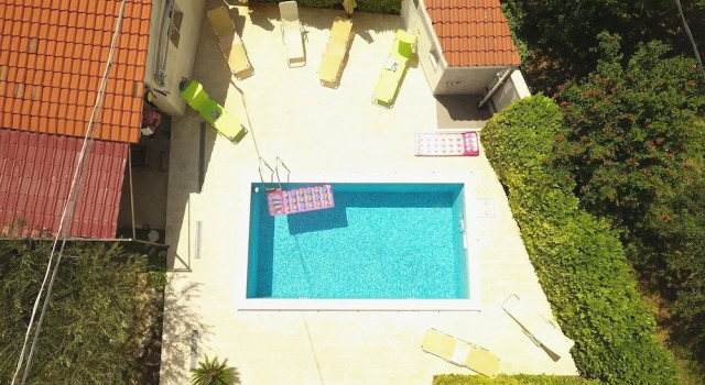 South Wing Apartment