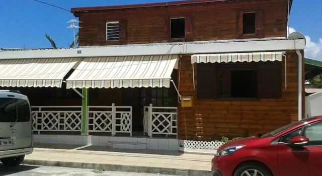 Chalet With one Bedroom in Le Moule, With Furnished Terrace and Wifi -, Varaa Mökki Le Moule Grande-Terre