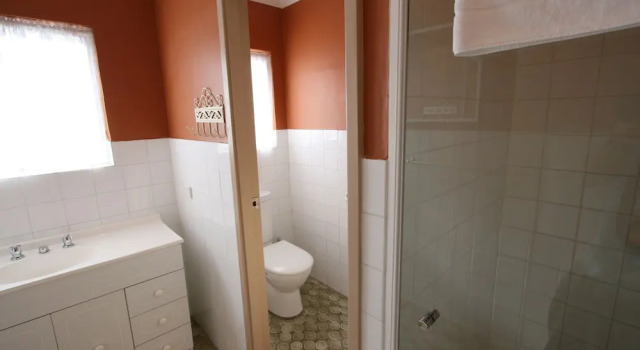 Апартаменты Lake Edge Apartments