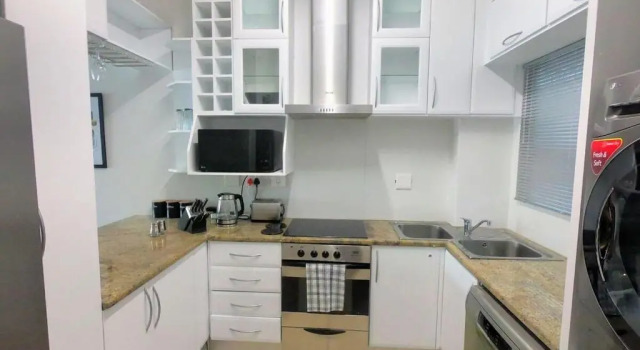 Апартаменты 2 x King Beds - Next to Gateway - The Exquisite Emerald - 2 Bed 2 Bath 2 Park, Pool & Braai Area - 75