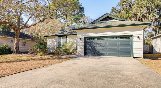 Коттедж Dogs Welcome! Savannah Escape w/ Fenced-in Yard
