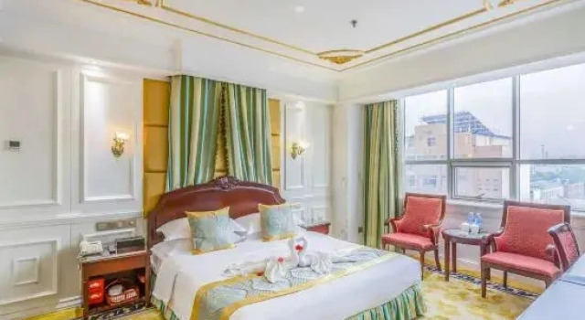 Business- suite Succeed Hotel