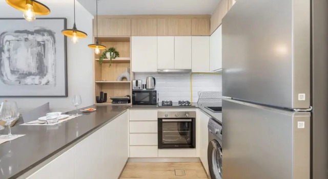Студия Comfortable Flat That Sleeps 2 Near Circle Mall