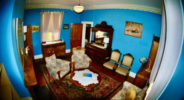 HISTORIC STAR LODGE and STATION MASTERS HOUSE NARRANDERA, Buchen Sie Hotel Narrandera Riverina