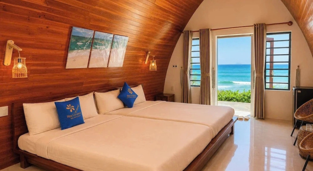 Бунгало рядом с пляжем Resort Hoa Loi