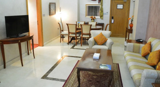 Люкс Royal с 2 комнатами с видом на город Amerie Suites Hotel