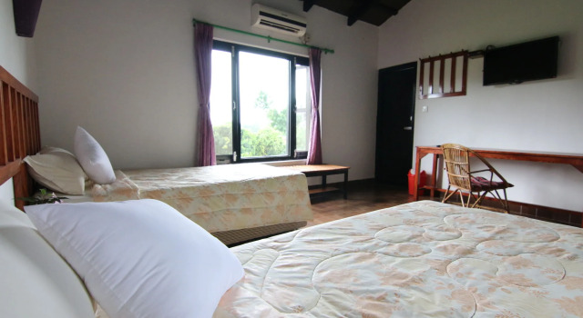 Hotel Parkside & Swimming Pool- Closer To Nature, Close To You, Забронировать Отель Читван провинция Багмати-Прадеш