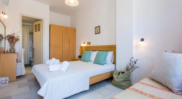 Polemis Studios & Apartments