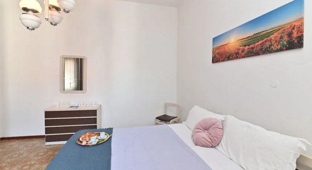 IzzHome Colonial