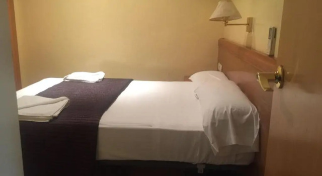 Двухместный номер Budget Hostal Mont Thabor
