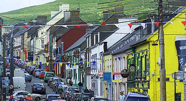 3 bedroom house a short stroll from Dingle town, Boek Hotel Dingle 