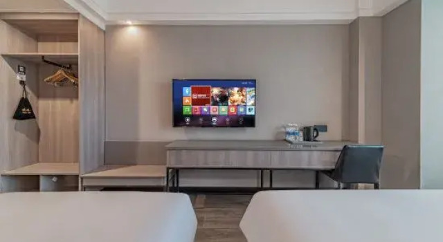 Люкс Comfort Haihua Hotel