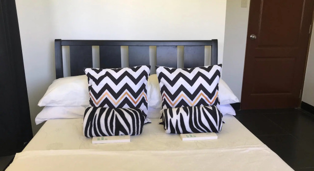 Jjcozy Condo at Central Apartment