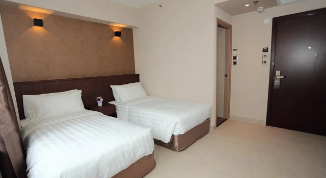 WE Hotel