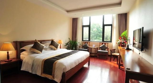 Yundang College Exchange Center, Rezerwuj Hotel Hotele 4-gwiazdkowe w Siming, 4*