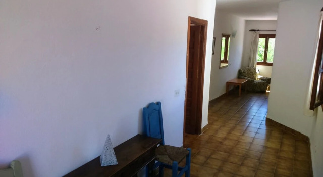 Villa With 7 Rooms in Sant Antoni de Portmany, With Private Pool, Enclosed Garden and Wifi - 1km From the Beach, Rezerwuj Willa Hotele w Majorka z parkingiem, Parking