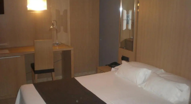 Двухместный номер Standard Hotel Faro Salazón