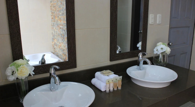 Трёхместный семейный номер Standard с 2 комнатами Timeless Hotel Boutique