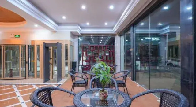 Hongcheng Business Hotel Urumqi, Rezerwuj Hotel Urumqi Xinjiang