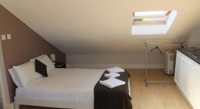 Brackenbury Serviced Apartments, Забронировать Апартаменты/квартира Отели Лондона с парковкой, рядом с Больница Чаринг-Кросс, Парковка