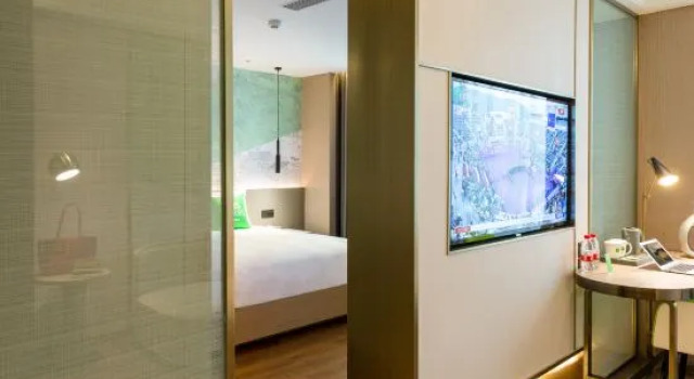 Люкс Business Ibis Styles Hotel (Kaifeng Drum Tower)