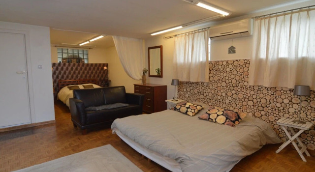 Modern Holiday Home in Beringen with Garden, Prenota Hotel  