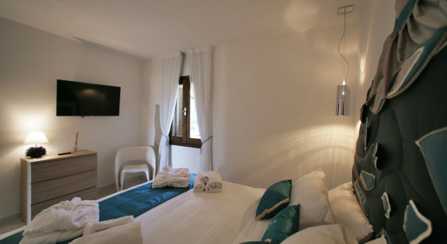 Geco di Giada Exclusive Art Suites, Book Hotel Porto Rotondo Emerald Coast