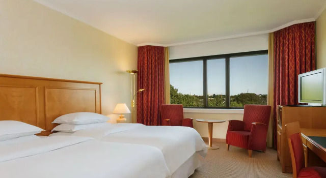 Двухместный номер Standard Sheraton Essen Hotel