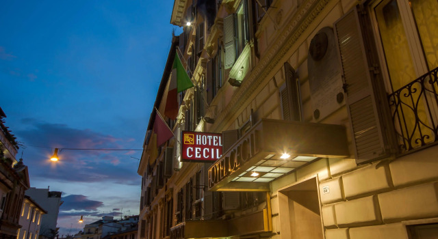Hotel Cecil