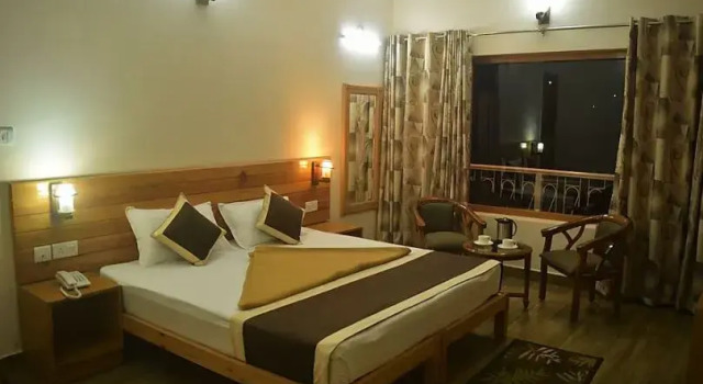 Springwood Inn, Bhowali, Varaa Hotelli Sukha Uttarakhand