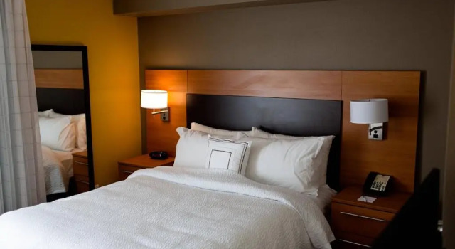 Люкс TownePlace Suites by Marriott Lancaster