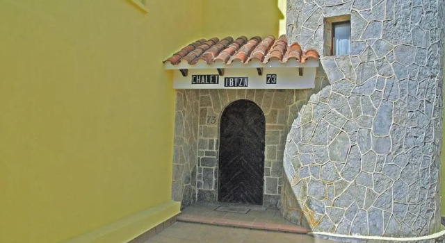 Коттедж Villa with pool, 200m from beach