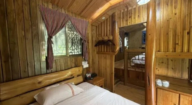 Suite tripla familiare Tuwang Palace Waterfall Inn
