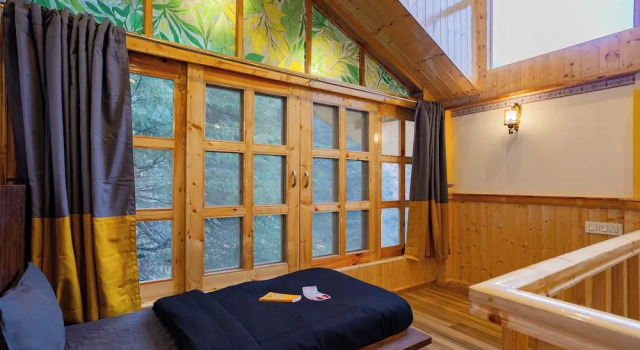 Трёхместный номер Standard Дуплекс с балконом The Hosteller Jibhi
