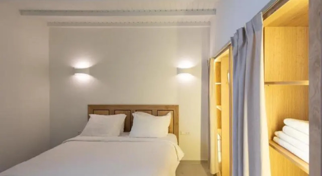 Кровать в общем номере с 6 комнатами Edem Garden Residence by Estia