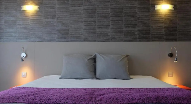 Двухместный номер Standard с видом на озеро Logis Hôtel & Spa Marina dAdelphia