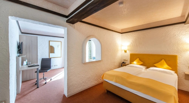 Двухместный номер Premium CONTEL Hotel