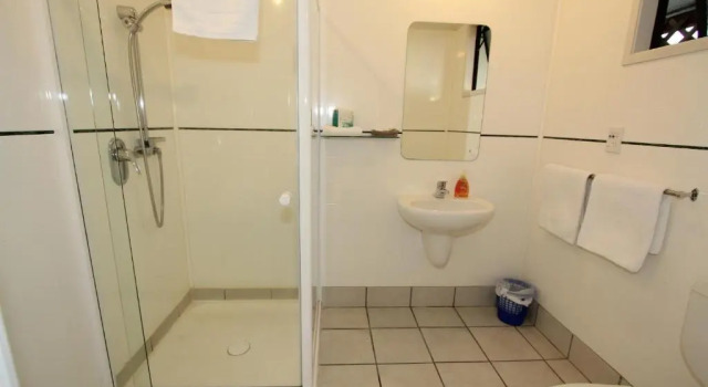 Апартаменты Walton Park Motor Lodge