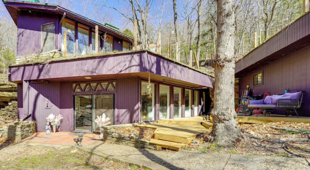 Walk to Beaver Lake! 'the Cavehouse' w/ 4 Decks, Buchen Sie Ferienhaus Lost Bridge Village USA