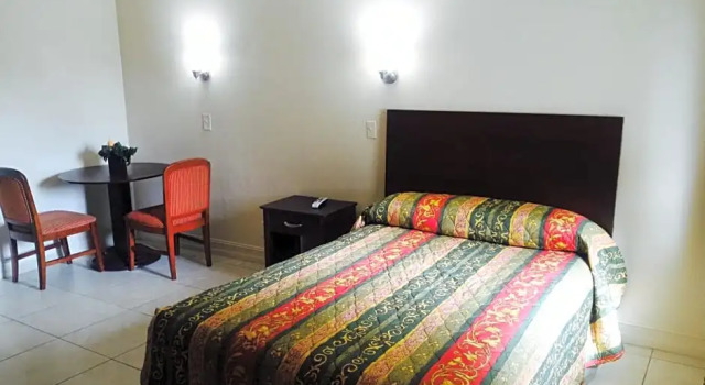 Номер Economy Sunset Inn- Fort Pierce, FL